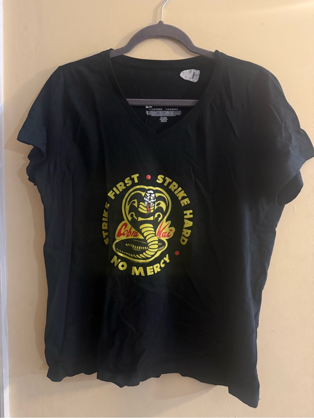 Gilden Cobra Kai Black Graphic V-Neck Women’s Tee - large